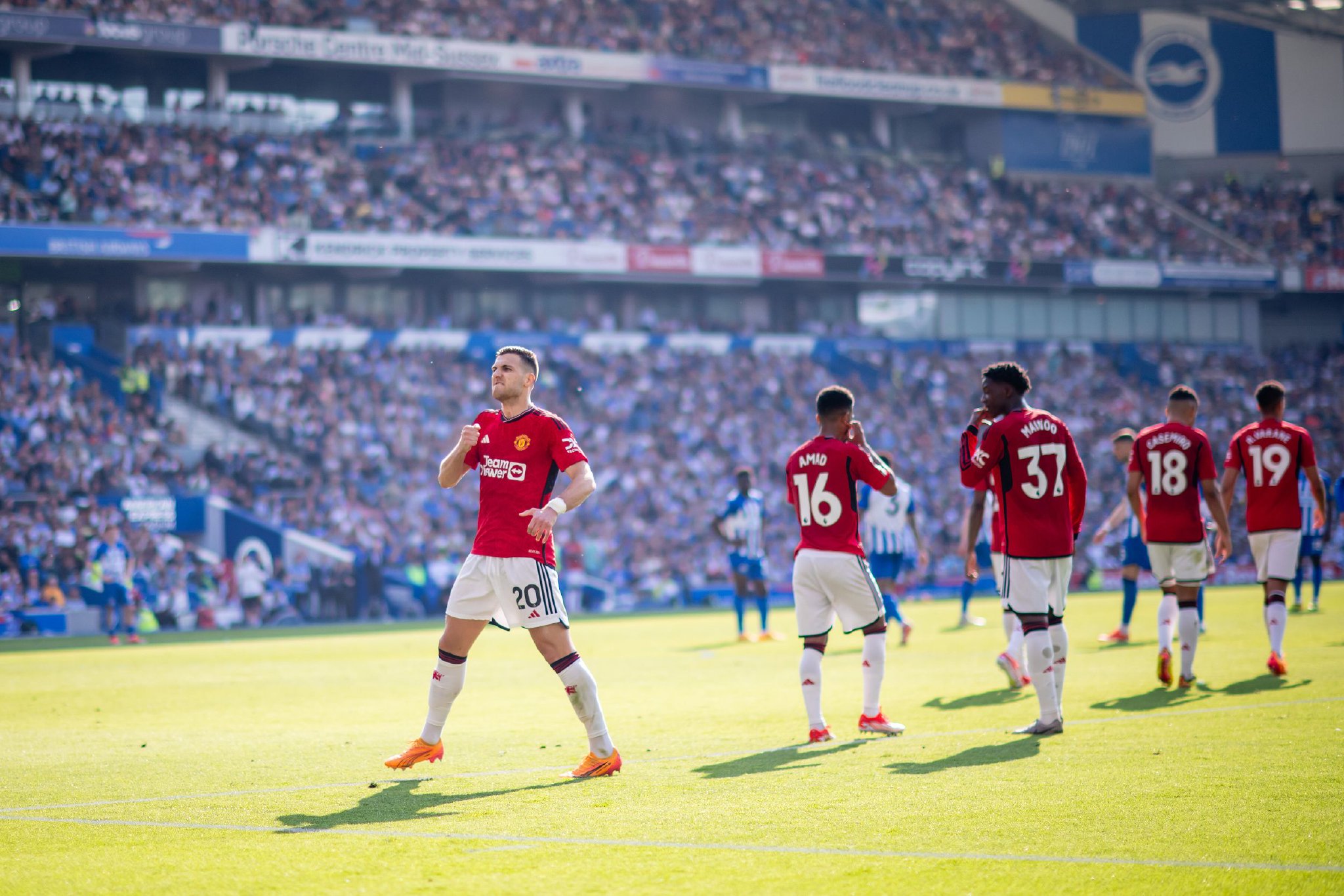 诉了我们一 诉了我们一