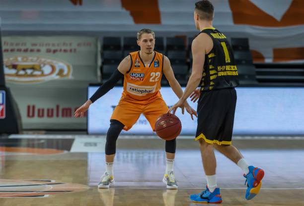 的佼佼者 的佼佼者